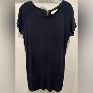 Sail to Sable Short Sleeve Minimalist Black Women's Dress With Gold Zipper Sz M